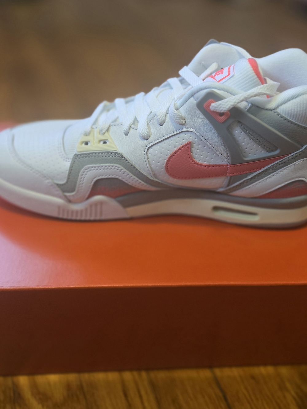Nike Men's Air Tech Challenge 2 - Picture 5 of 8